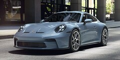 2025-porsche-911-carrera-front-view-feature-947733676990-995x476